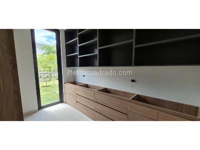 Casa de 4 alcobas en venta en Cerritos, Pereira, 1633 m² · foto 11 de 17