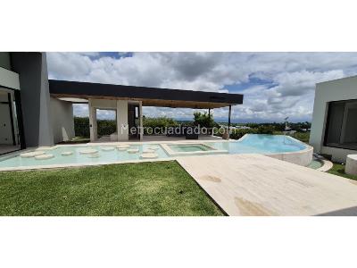 Casa de 4 alcobas en venta en Cerritos, Pereira, 1633 m² · foto 16 de 17