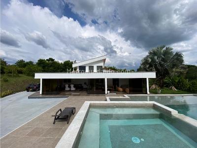 Casa de 4 alcobas en venta en Cerritos, Pereira, 400 m² · foto 4 de 20