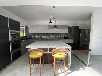 Casa de 4 alcobas en venta en Cerritos, Pereira, 400 m² · foto 8 de 20