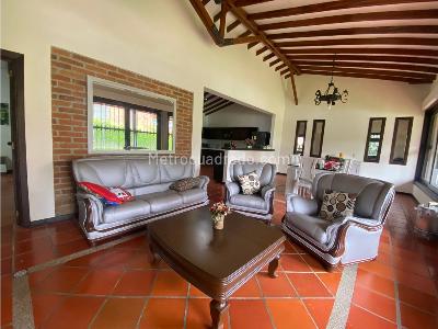 Casa de 4 alcobas en venta en Cerritos, Pereira, 1200 m² · foto 6 de 20
