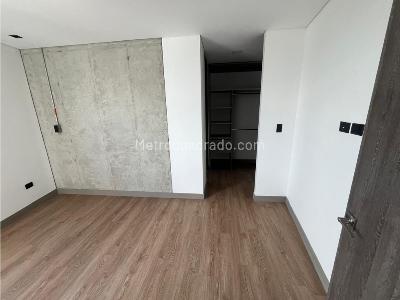 Apartamento en venta en Alamos, Pereira · foto 4 de 9