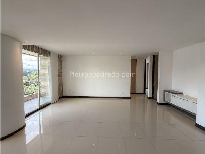Apartamento en venta en Alamos, Pereira · foto 3 de 9
