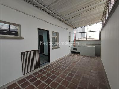 Casa de 5 alcobas en venta en Av, Pereira, 500 m² · foto 4 de 7