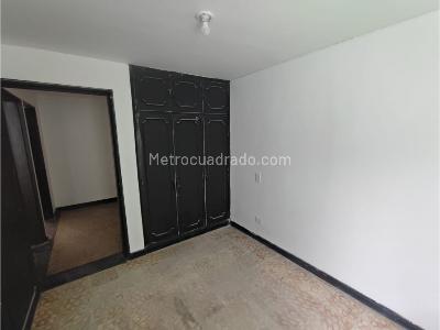 Casa de 5 alcobas en venta en Av, Pereira, 500 m² · foto 6 de 7