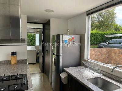 Casa de 5 alcobas en venta en Armenia, Armenia, 1721 m² · foto 11 de 13