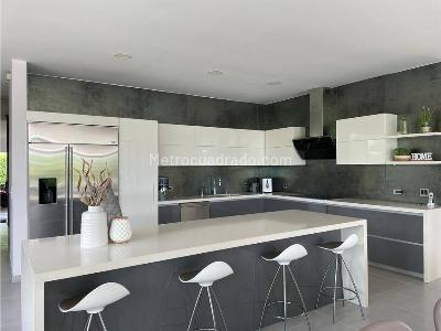 Casa de 5 alcobas en venta en Cerritos, Pereira · foto 9 de 19