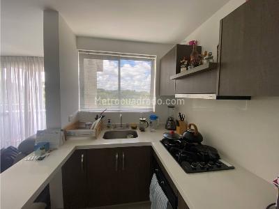 Apartamento en venta en Alamos, Pereira · foto 5 de 12