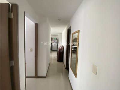 Apartamento en venta en Alamos, Pereira · foto 8 de 12