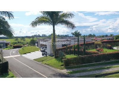 Casa en venta en Via Armenia, Pereira · foto 2 de 20