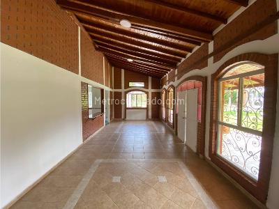 Casa de 5 alcobas en venta en Cerritos, Pereira, 1600 m² · foto 4 de 20