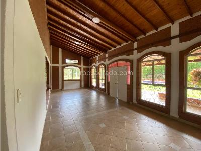 Casa de 5 alcobas en venta en Cerritos, Pereira, 1600 m² · foto 6 de 20