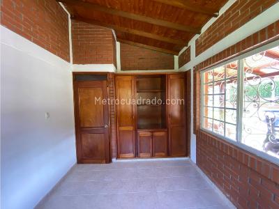 Casa de 5 alcobas en venta en Cerritos, Pereira, 1600 m² · foto 8 de 20