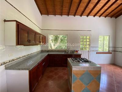 Casa de 5 alcobas en venta en Cerritos, Pereira, 1600 m² · foto 10 de 20