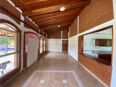 Casa de 5 alcobas en venta en Cerritos, Pereira, 1600 m² · foto 11 de 20