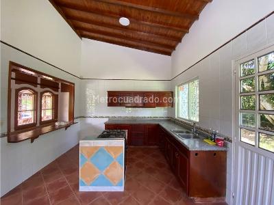 Casa de 5 alcobas en venta en Cerritos, Pereira, 1600 m² · foto 12 de 20