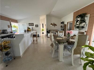 Casa en venta en La Estrella, Pereira · foto 4 de 19