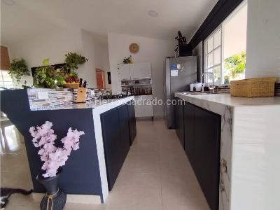 Casa en venta en La Estrella, Pereira · foto 5 de 19