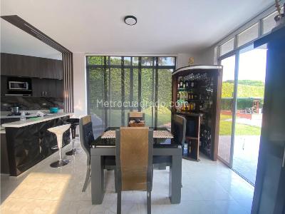 Casa de 5 alcobas en venta en Cerritos, Pereira, 1800 m² · foto 4 de 17