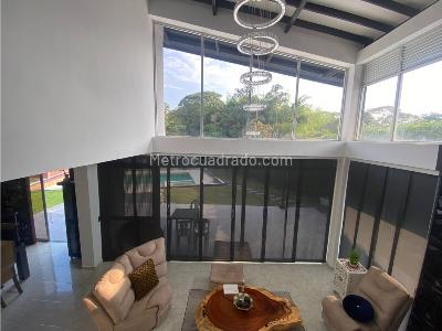 Casa de 5 alcobas en venta en Cerritos, Pereira, 1800 m² · foto 9 de 17