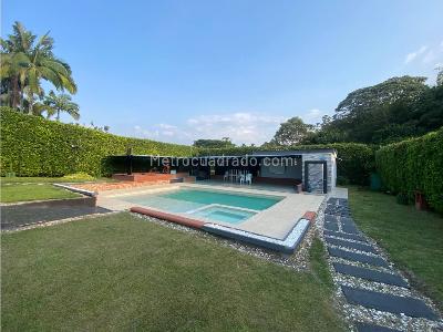 Casa de 5 alcobas en venta en Cerritos, Pereira, 1800 m² · foto 12 de 17