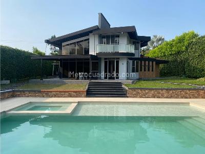 Casa de 5 alcobas en venta en Cerritos, Pereira, 1800 m² · foto 14 de 17