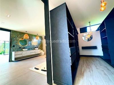 Casa de 4 alcobas en venta en Cerritos, Pereira, 1890 m² · foto 7 de 16