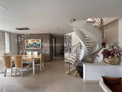 Casa en venta en Pinares, Pereira · foto 2 de 20