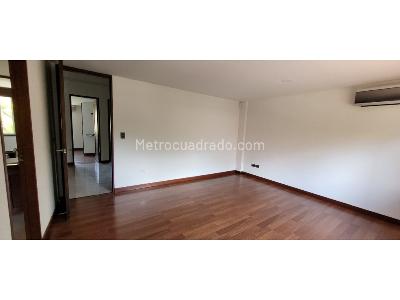 Casa de 3 alcobas en venta en Pinares, Pereira, 208 m² · foto 10 de 20