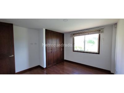 Casa de 3 alcobas en venta en Pinares, Pereira, 208 m² · foto 11 de 20