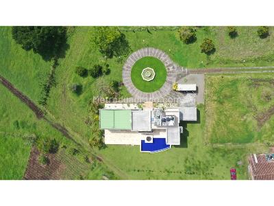 Casa en venta en Cerritos, Pereira · foto 3 de 16