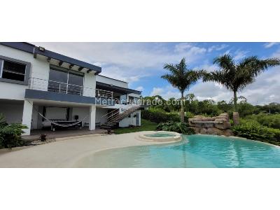 Casa en venta en Via Armenia, Pereira · foto 2 de 12