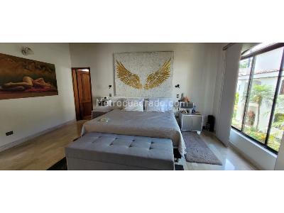 Casa de 5 alcobas en venta en Av, Pereira, 198 m² · foto 14 de 20