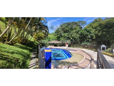 Casa de 5 alcobas en venta en Av, Pereira, 198 m² · foto 19 de 20
