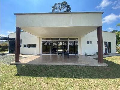 Casa de 4 alcobas en venta en Condina, Pereira, 1800 m² · foto 3 de 20