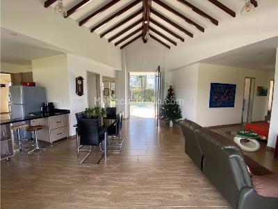 Casa de 4 alcobas en venta en Condina, Pereira, 1800 m² · foto 4 de 20