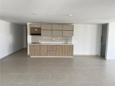 Apartamento en venta en Alamos, Pereira · foto 2 de 18