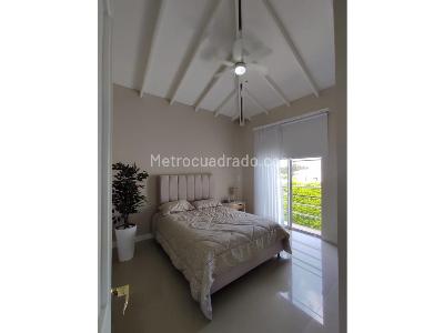 Casa de 3 alcobas en venta en Cerritos, Pereira, 1700 m² · foto 10 de 16