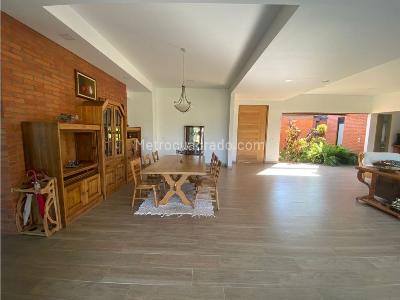 Casa de 3 alcobas en venta en Cerritos, Pereira, 1850 m² · foto 17 de 20