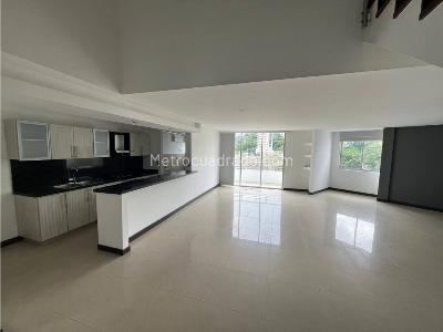 Apartamento en venta en Pinares, Pereira · foto 4 de 16