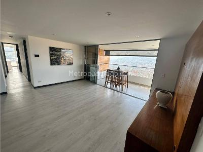Apartamento en venta en Las Brujas, Envigado · foto 2 de 14