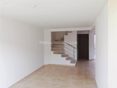 Casa en venta en Galicia, Pereira · foto 2 de 14