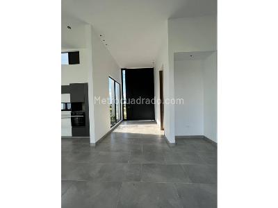 Casa de 3 alcobas en venta en Cerritos, Pereira · foto 4 de 19