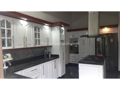Casa de 5 alcobas en venta en Cerritos, Pereira, 1169 m² · foto 4 de 14