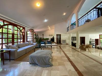 Casa de 5 alcobas en venta en Pance, Cali, 1218 m² · foto 4 de 20