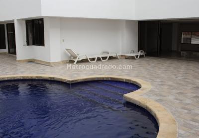 Apartamento de 5 alcobas en venta en Cristales, Cali, 440 m² · foto 2 de 20