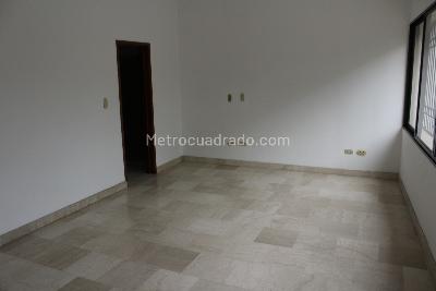 Apartamento de 5 alcobas en venta en Cristales, Cali, 440 m² · foto 5 de 20