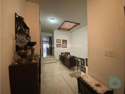 Casa de 4 alcobas en venta en Santa Rita, Cali, 230 m² · foto 5 de 20