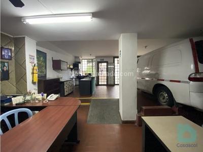 Casa de 4 alcobas en venta en Santa Rita, Cali, 230 m² · foto 15 de 20