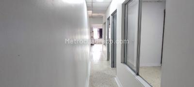 Apartamento de 3 alcobas en arriendo en Galeria Porvenir, Cali, 92 m² · foto 3 de 13